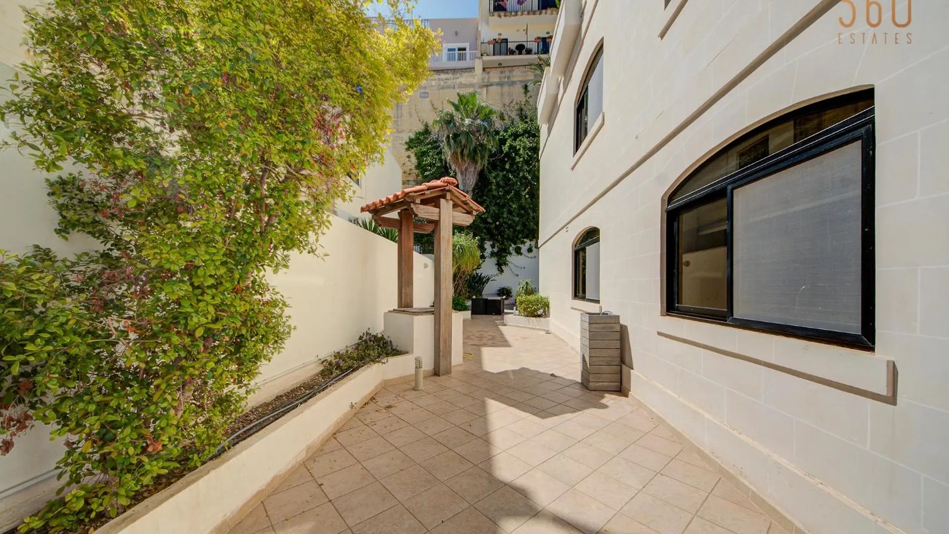 Bungalow Home With Stunning Pool Area In St'Julians By 360 Estates Saint Julian's Villa